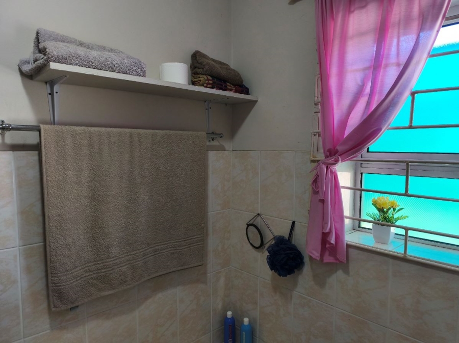 2 Bedroom Property for Sale in De Kelders Western Cape